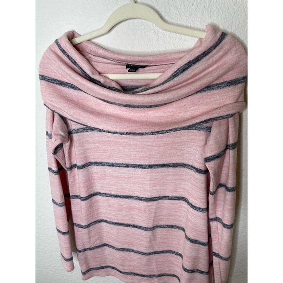 a.n.a Pink and Gray Stripped off the shoulder Long Sleeve Basic Sweater sz small - Picture 2 of 5